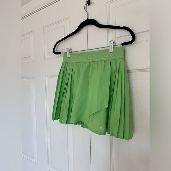ALO Yoga Lime Green Mini Skirt - Picture 5 of 12